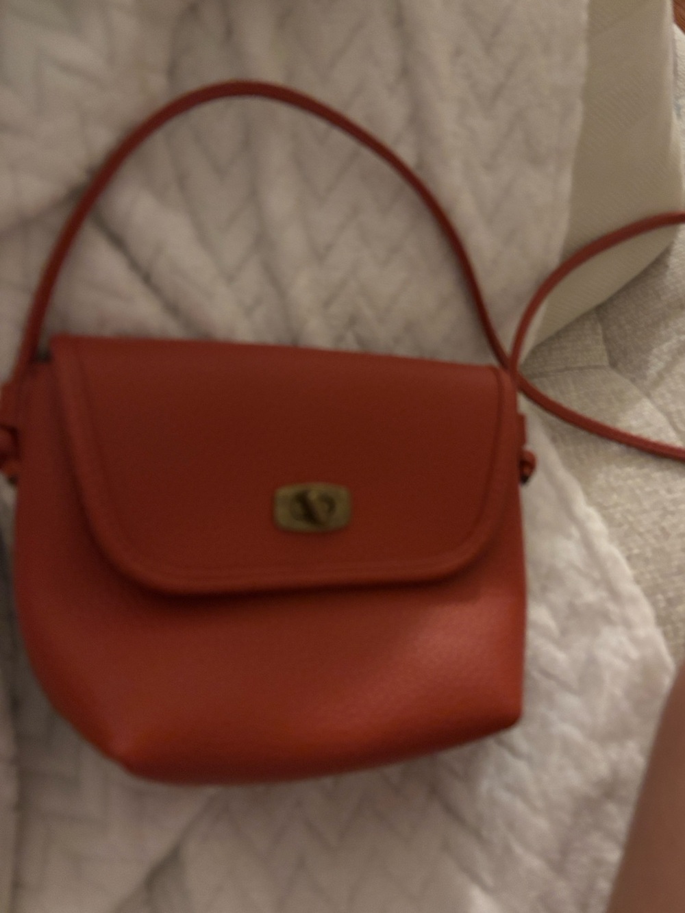 Uniqlo Red Pebbled Leather Crossbody Bag - Picture 3 of 5